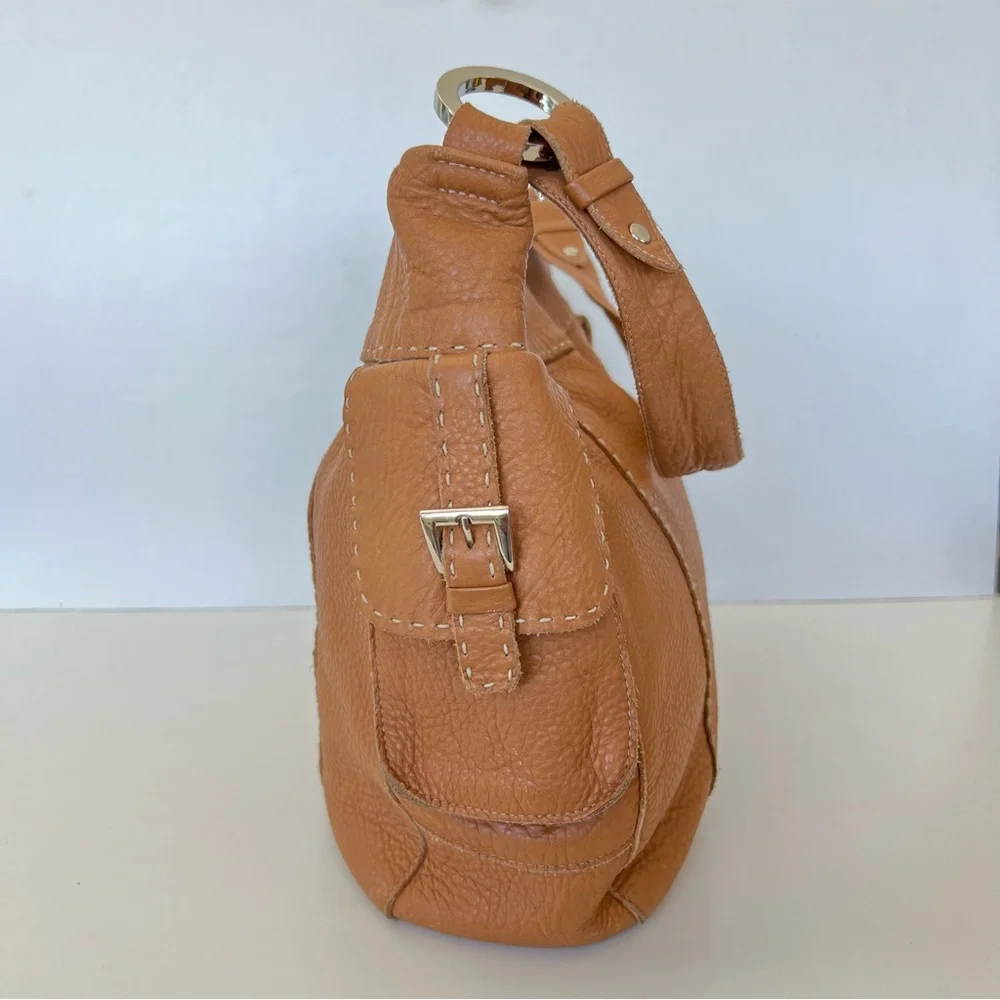 CARLA MANCINI Tan Pebble Leather White Stitching Side Pockets Large Shoulder Bag - Picture 3 of 13